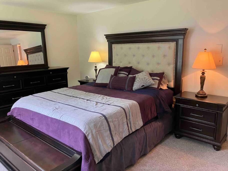 Londonderry French Country Inspired Two Bed Guest Suite מראה חיצוני תמונה